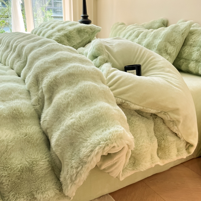 91家纺网 家纺一手货源 找家纺 慕尚 2025新款480g加厚兔毛绒兔兔绒四件套 薇妮抹茶