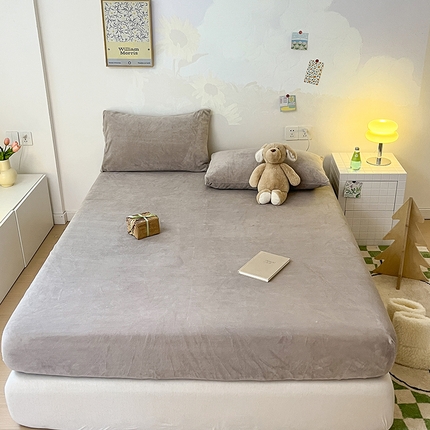 91家纺网 家纺一手货源 找家纺 （总）三朵 2023年新款秋冬牛奶绒床笠