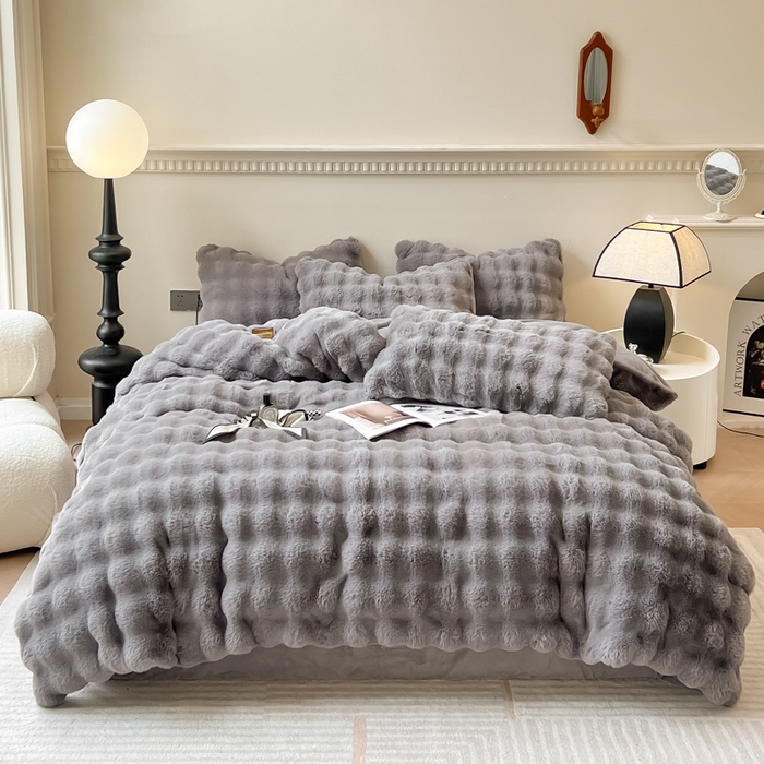 91家纺网 家纺一手货源 找家纺 慕尚 2025新款480g加厚兔毛绒兔兔绒四件套 薇妮绅士灰