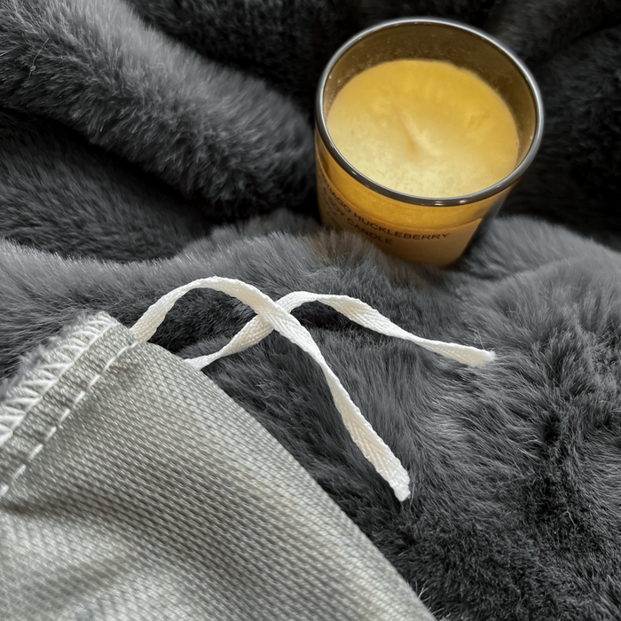 91家纺网 家纺一手货源 找家纺 慕尚 2025新款480g加厚兔毛绒兔兔绒四件套 薇妮黑灰