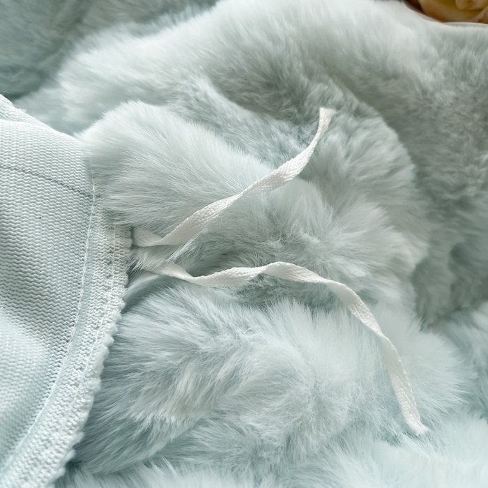 91家纺网 家纺一手货源 找家纺 慕尚 2025新款480g加厚兔毛绒兔兔绒四件套 薇妮蔚蓝