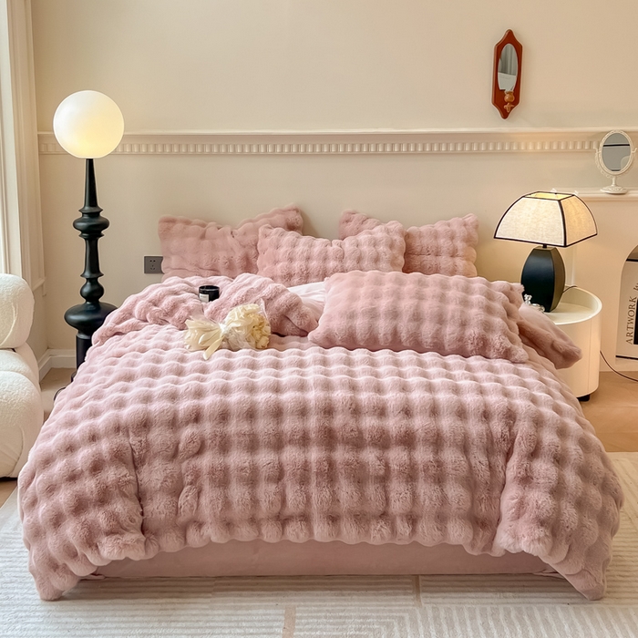 91家纺网 家纺一手货源 找家纺 慕尚 2025新款480g加厚兔毛绒兔兔绒四件套 薇妮豆沙