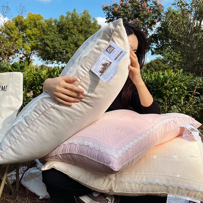 91家纺网 家纺一手货源 找家纺 （总）拾光枕芯 2023新款羊绒蛋白蕾丝枕