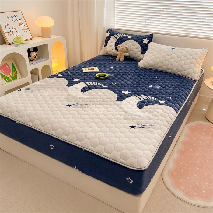 91家纺网 家纺一手货源 找家纺 梦舒羽 2025新款牛奶绒夹棉床笠床罩床单床盖床护垫套三件套 月色