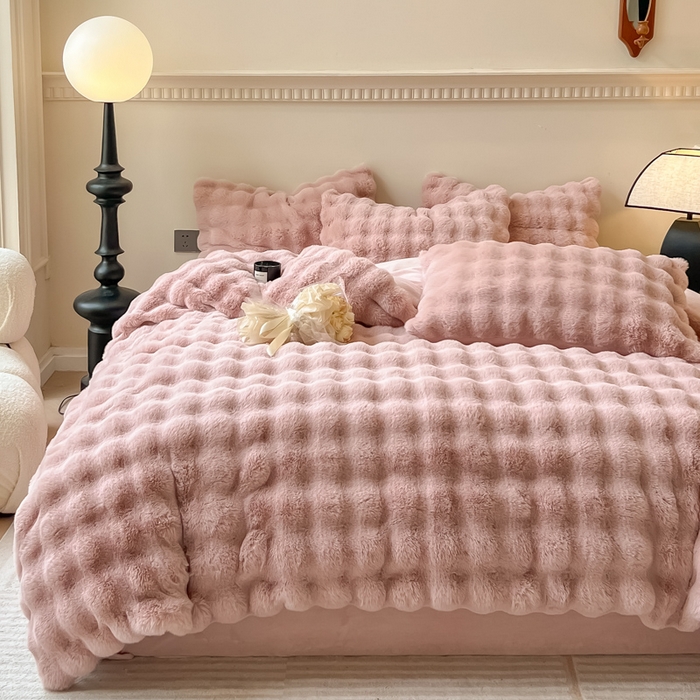 91家纺网 家纺一手货源 找家纺 慕尚 2025新款480g加厚兔毛绒兔兔绒四件套 薇妮豆沙