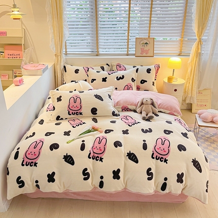 91家纺网 家纺一手货源 找家纺 川悦生活 2023新款加厚牛奶绒四件套 萝卜兔