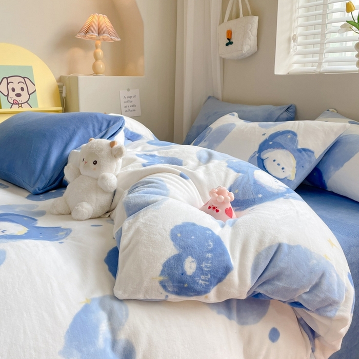 91家纺网 家纺一手货源 找家纺 三朵 2023新款牛奶绒小清新系列四件套 爱心小狗