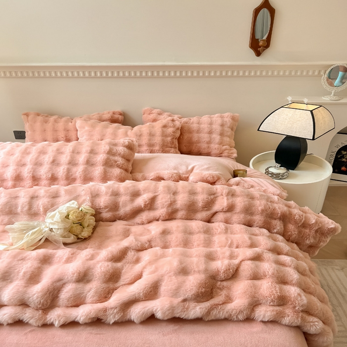 91家纺网 家纺一手货源 找家纺 慕尚 2025新款480g加厚兔毛绒兔兔绒四件套 薇妮肉粉