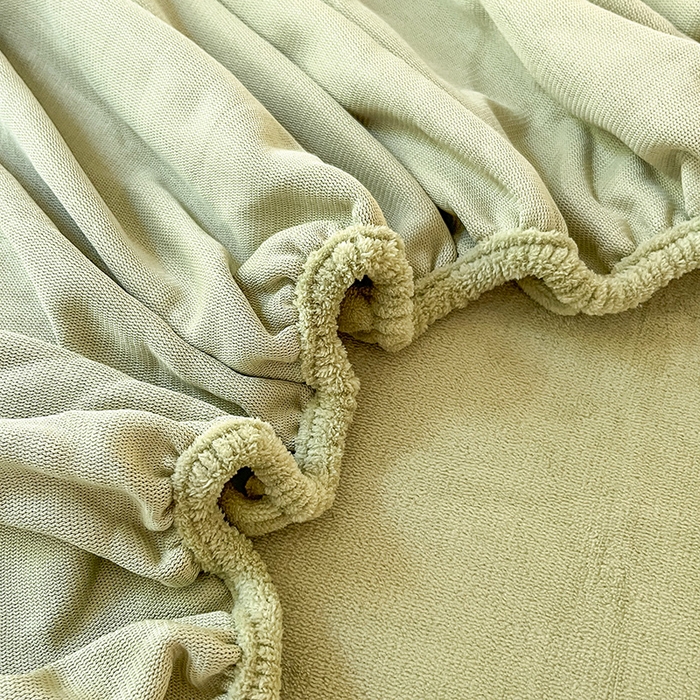 91家纺网 家纺一手货源 找家纺 三朵 2023年新款秋冬牛奶绒床笠 橄榄绿