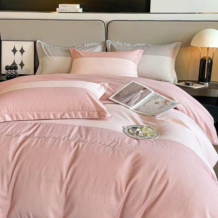 91家纺网 家纺一手货源 找家纺 金麦 2023新款全棉磨毛原棉宽边刺绣四件套系列-梦娜 梦娜-粉