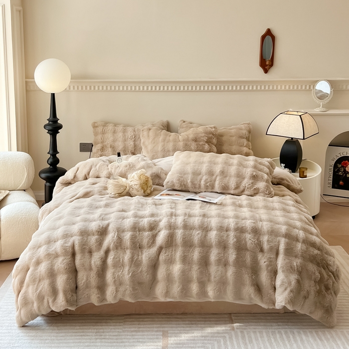 91家纺网 家纺一手货源 找家纺 慕尚 2025新款480g加厚兔毛绒兔兔绒四件套 薇妮卡其