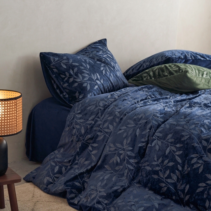 91家纺网 家纺一手货源 找家纺 安莱生活 2023年秋冬专版独创希腊绒天鹅绒烫银冰花四件套-布鲁塞尔 布鲁塞尔-深蓝