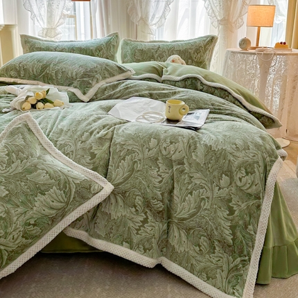 91家纺网 家纺一手货源 找家纺 涵美人家纺 2025新款直播230g包边烂花剪花雕花牛奶绒四件套法莱金貂獭兔毛绒四件套 千叶 橄榄绿