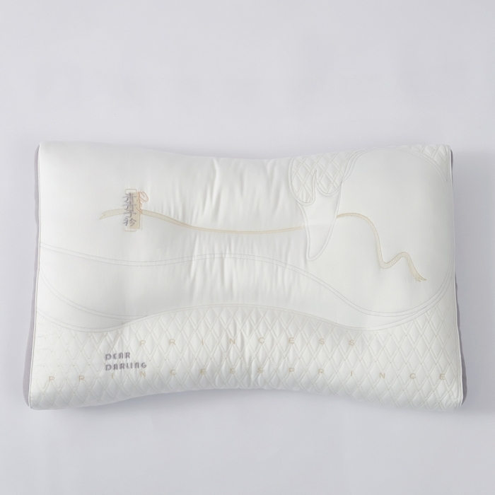 91家纺网 家纺一手货源 找家纺 拾光枕芯 2023新款天丝棉青青子钦悠悠我心枕枕头枕芯 青青子钦豆灰