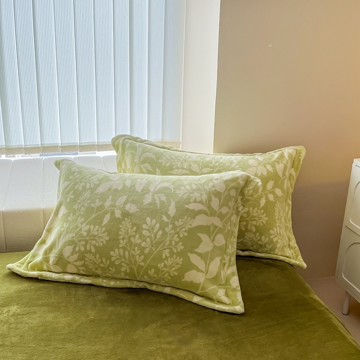 91家纺网 家纺一手货源 找家纺 呗旺鹿 2023新款高克重印花牛奶绒四件套直播 锦瑟