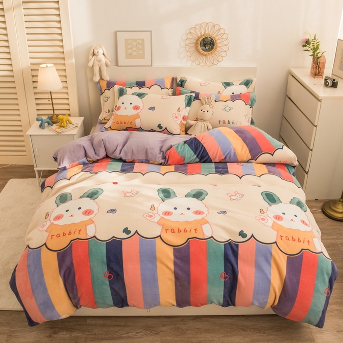 91家纺网 家纺一手货源 找家纺 丝羽坊 2023新款加厚小清新牛奶绒印花四件套单被套 彩虹兔