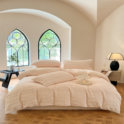 91家纺网 家纺一手货源 找家纺 （总）蓝邻 2025年新款高克重兔毛绒四件套系列