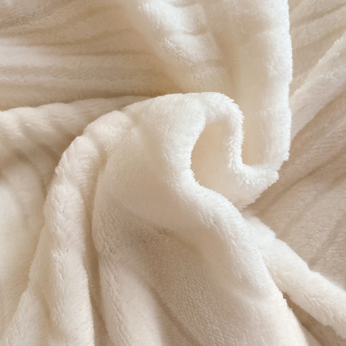 91家纺网 家纺一手货源 找家纺 澳梵 2023新款雕花牛奶绒贝壳边工艺四件套 贝拉-米白