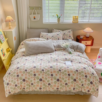 91家纺网 家纺一手货源 找家纺 （总）三朵 2023新款牛奶绒小清新系列四件套