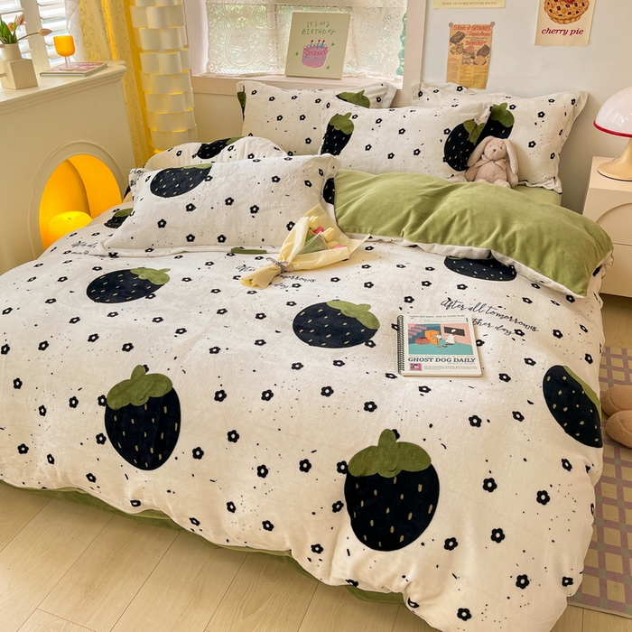 91家纺网 家纺一手货源 找家纺 丝羽坊 2023新款加厚小清新牛奶绒印花四件套单被套 草莓物语