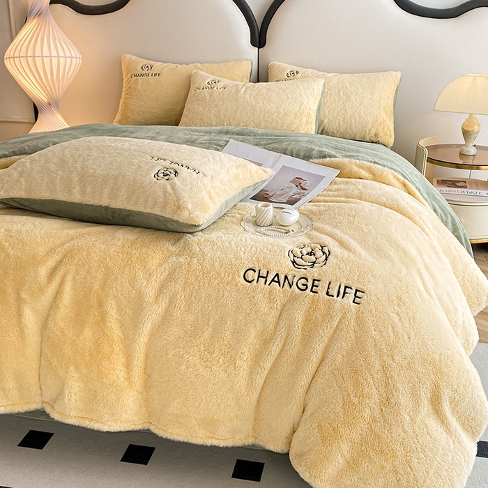 91家纺网 家纺一手货源 找家纺 澳梵 2023新款【山茶花】小香风刺绣兔兔绒牛奶绒四件 山茶花-嫩黄