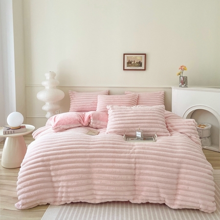 91家纺网 家纺一手货源 找家纺 喜梦缘 2025新款A类兔毛绒四件套 波浪-浅粉