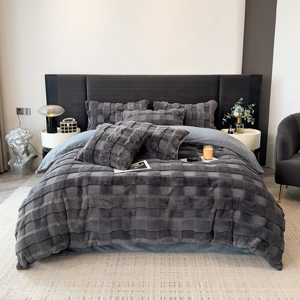 91家纺网 家纺一手货源 找家纺 （总）丝幔 2025新款A类母婴级雕花兔毛绒格子款四件套