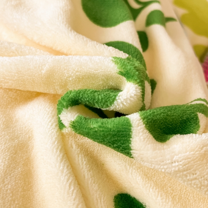 91家纺网 家纺一手货源 找家纺 呗旺鹿 2023新款高克重印花牛奶绒四件套直播 森林派对