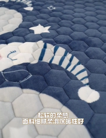 91家纺网 家纺一手货源 找家纺 梦舒羽 2025新款牛奶绒夹棉床笠床罩床单床盖床护垫套三件套 月色