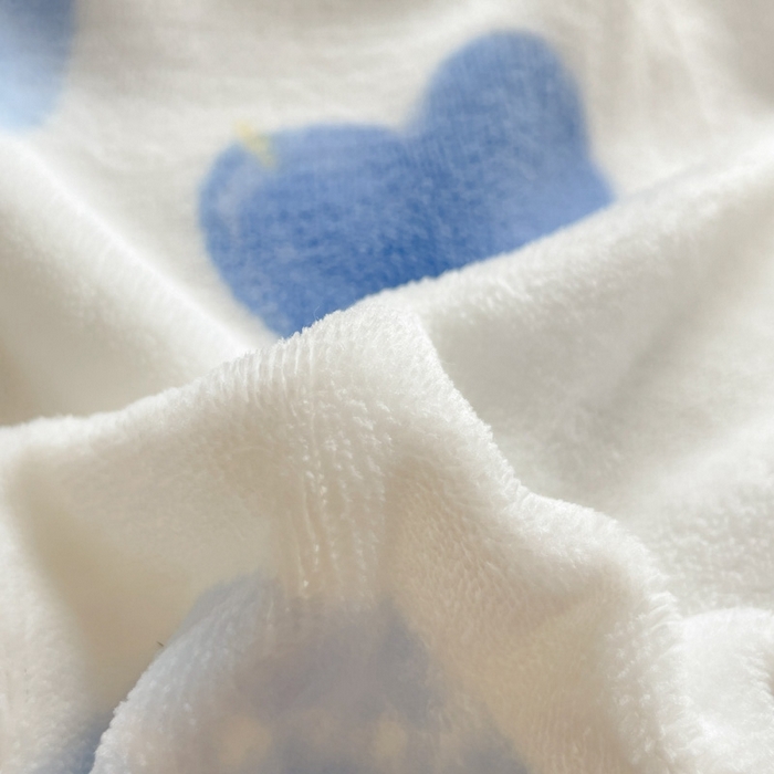 91家纺网 家纺一手货源 找家纺 三朵 2023新款牛奶绒小清新系列四件套 爱心小狗