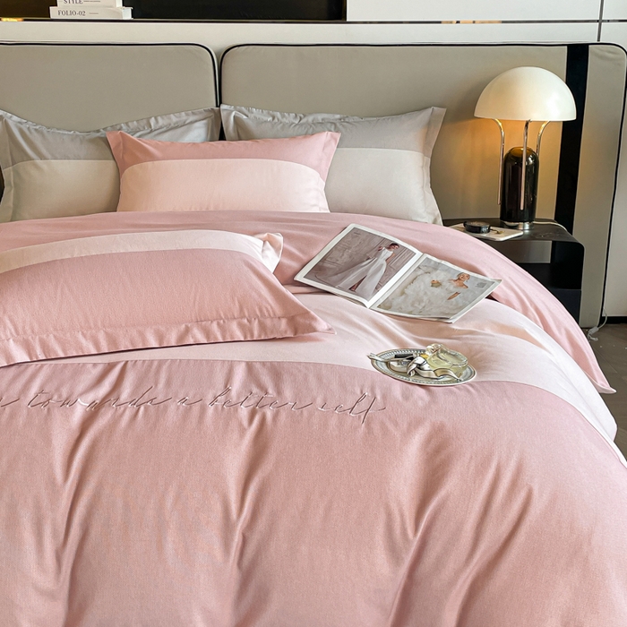 91家纺网 家纺一手货源 找家纺 金麦 2023新款全棉磨毛原棉宽边刺绣四件套系列-梦娜 梦娜-粉