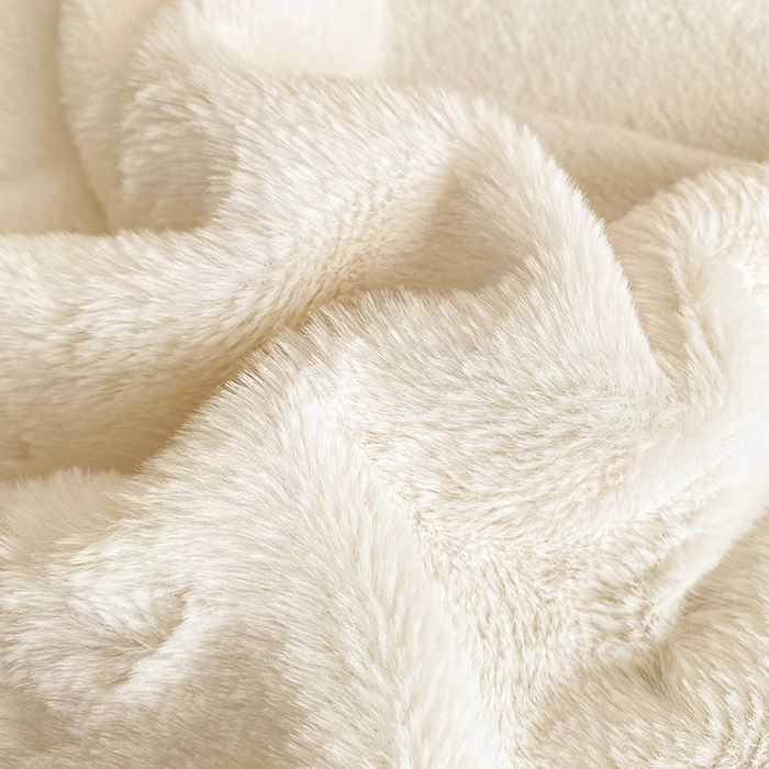 91家纺网 家纺一手货源 找家纺 （总）澳梵 2023新款【山茶花】小香风刺绣兔兔绒牛奶绒四件