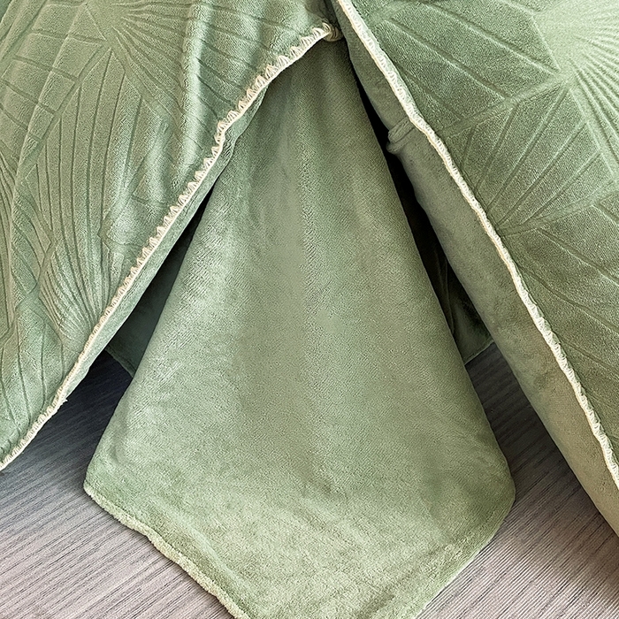 91家纺网 家纺一手货源 找家纺 澳梵 2023新款雕花牛奶绒贝壳边工艺四件套 贝拉-草绿