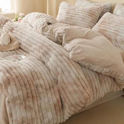 91家纺网 家纺一手货源 找家纺 山茶家纺 2023新款纯色高克重兔毛绒牛奶绒四件套 兔绒咖