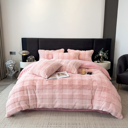 91家纺网 家纺一手货源 找家纺 （总）丝幔 2025新款A类母婴级雕花兔毛绒格子款四件套