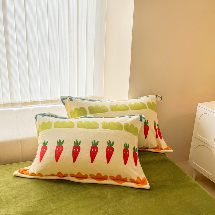 91家纺网 家纺一手货源 找家纺 呗旺鹿 2023新款高克重印花牛奶绒四件套直播 森林派对