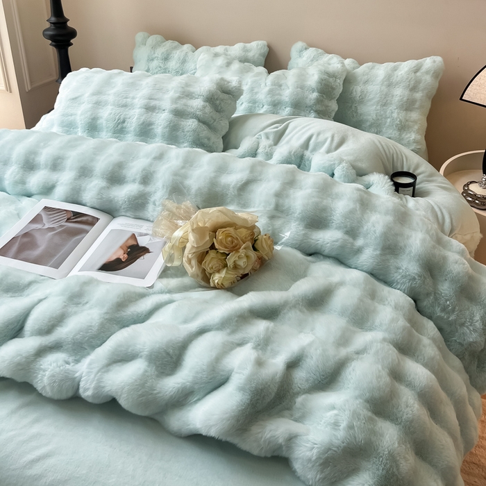 91家纺网 家纺一手货源 找家纺 慕尚 2025新款480g加厚兔毛绒兔兔绒四件套 薇妮蔚蓝