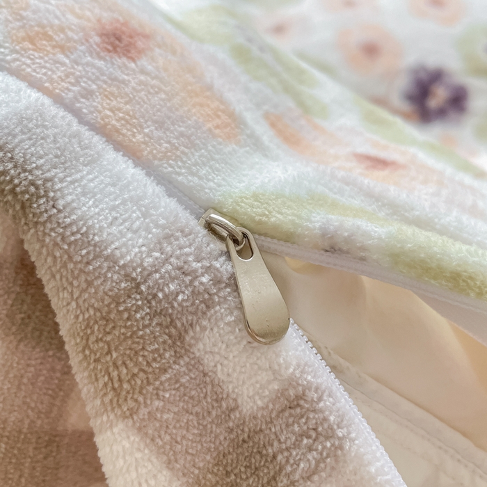 91家纺网 家纺一手货源 找家纺 三朵 2023新款牛奶绒小清新系列四件套 暗香