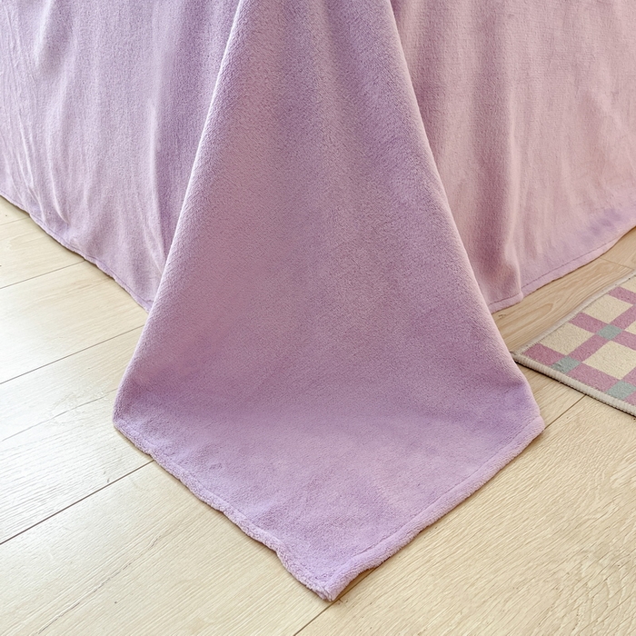 91家纺网 家纺一手货源 找家纺 丝羽坊 2023新款加厚小清新牛奶绒印花四件套单被套 草莓兔