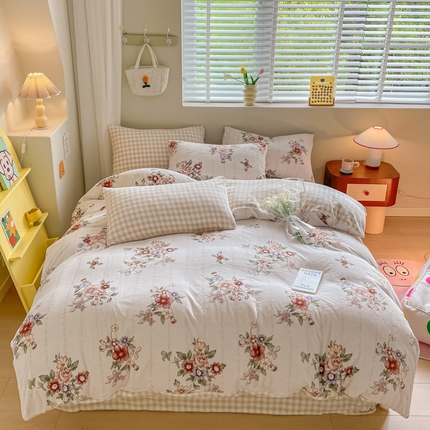 91家纺网 家纺一手货源 找家纺 （总）三朵 2023新款牛奶绒小清新系列四件套