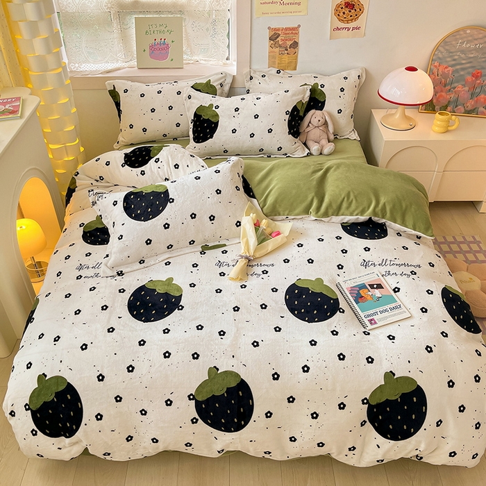 91家纺网 家纺一手货源 找家纺 丝羽坊 2023新款加厚小清新牛奶绒印花四件套单被套 草莓物语