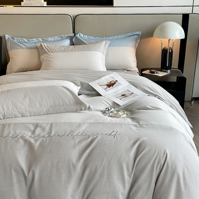 91家纺网 家纺一手货源 找家纺 金麦 2023新款全棉磨毛原棉宽边刺绣四件套系列-梦娜 梦娜-灰