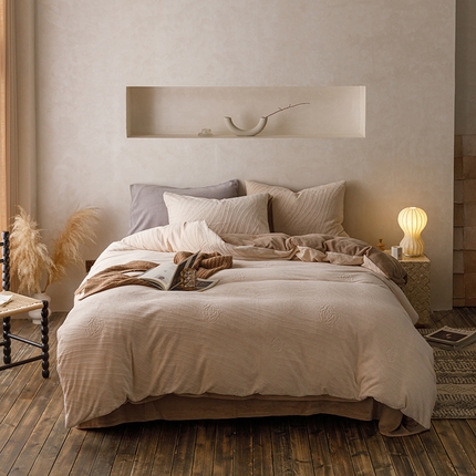 珺柔家纺 2023新款高克重雕花牛奶绒四件套 梦幻花园-咖