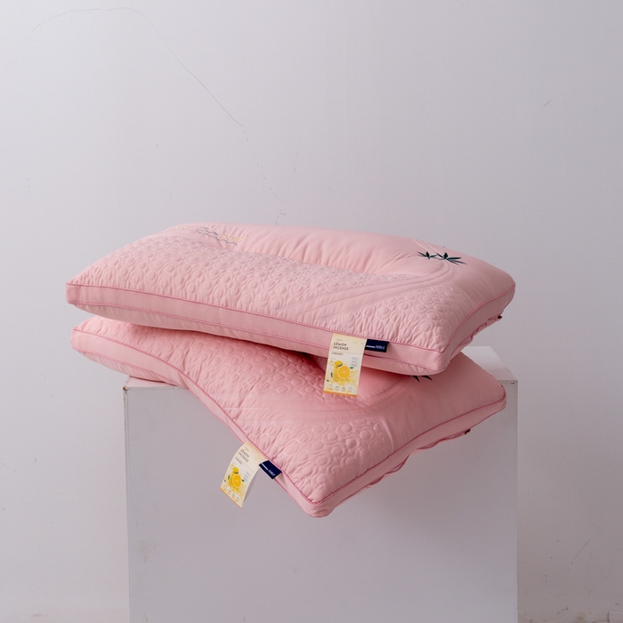 91家纺网 家纺一手货源 找家纺 拾光枕芯 2023新款CBD水光柠檬护颈枕枕头枕芯 粉色46✖71cm/只