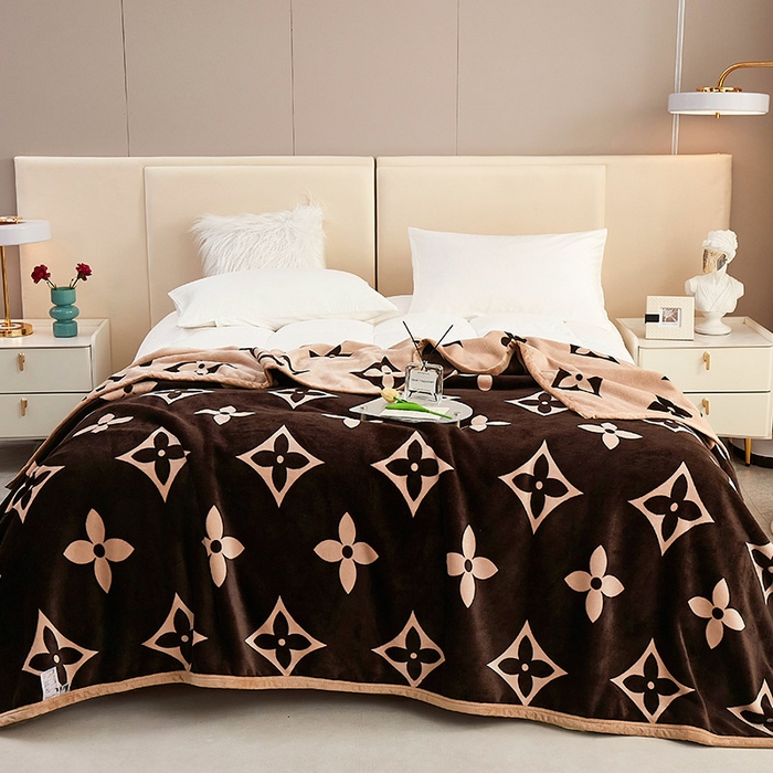 91家纺网 家纺一手货源 找家纺 肖恩毯业 2025新款复合牛奶绒云毯 森曼