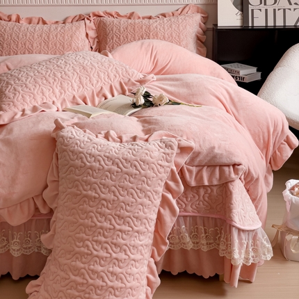 铠畅家纺 2023新款纯色蕾丝牛奶绒床盖四件套-遇见系列 桃粉