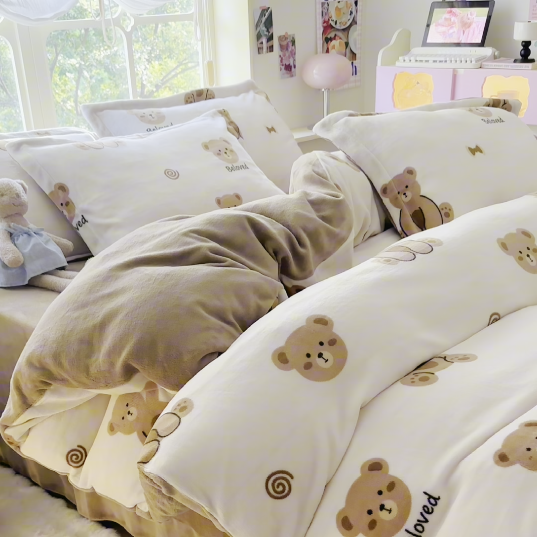 91家纺网 家纺一手货源 找家纺 呗旺鹿 2023新款高克重加厚印花牛奶绒四件套直播 淘气熊