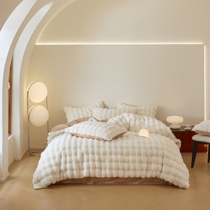 91家纺网 家纺一手货源 找家纺 铠畅2023款高端A类580克獭兔毛11-12斤皮草双面加厚牛奶绒兔兔绒大泡泡系列四件套 大泡泡奶白咖