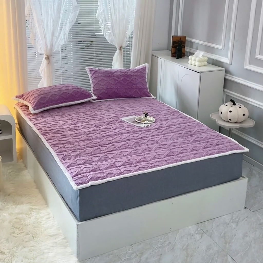 91家纺网 家纺一手货源 找家纺 牛魔王家居 2023新款塔芙绒床垫软床垫可机洗薄垫 紫色