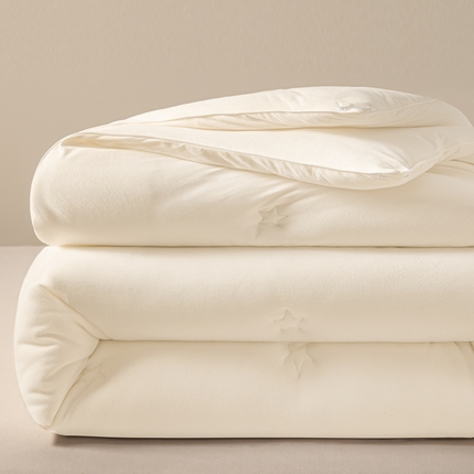 91家纺网 家纺一手货源 找家纺 心卓婴童馆 2023新款亲肤云朵棉柔被 云朵白